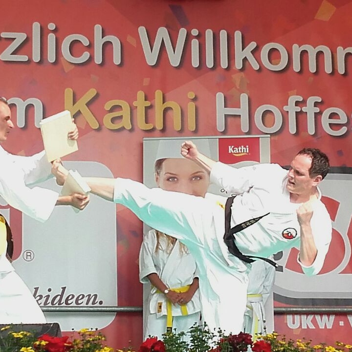 Bruchtest Karate Zanshin Halle